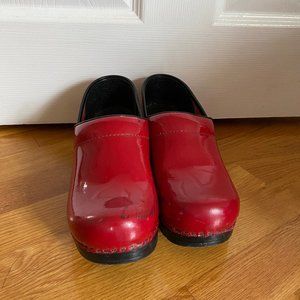 Red Dansko clogs
